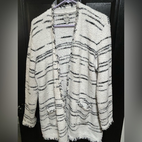 NIC+ZOE Sweaters - NIC+ZOE Textured White and Black Cardigan